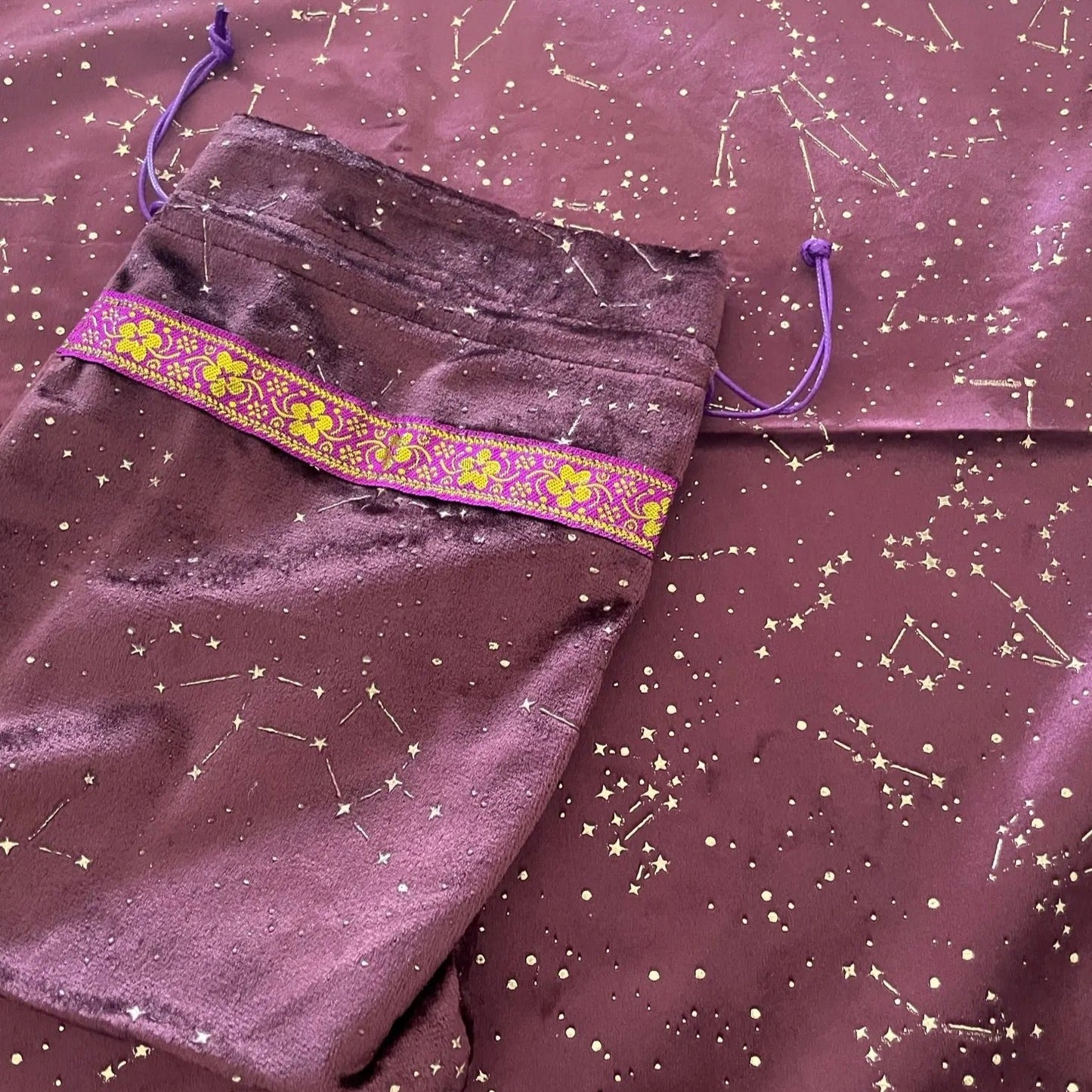 Velvet Burgundy Tarot Card Cloth | Premium Divination, Altar Cloth