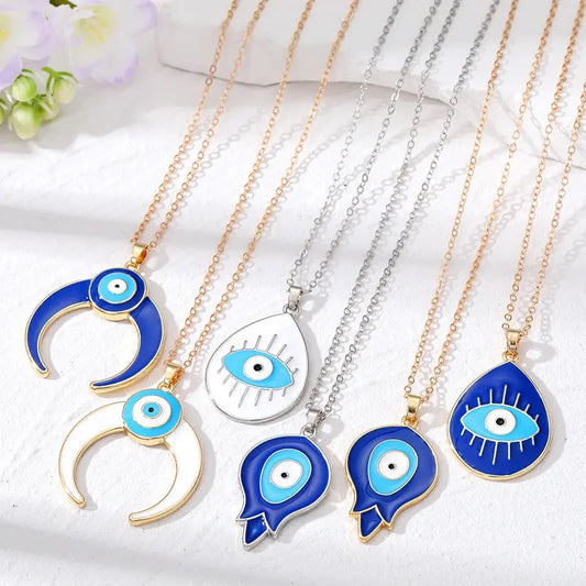 Evil Eye Dynamic Pendant Necklace | Aesthetic Hamsa Design