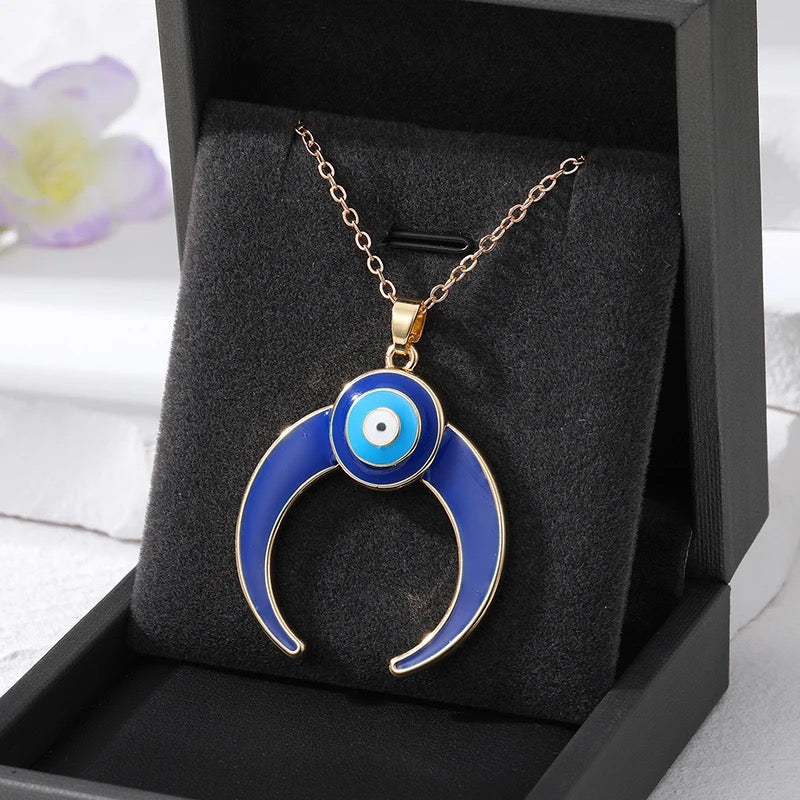 Evil Eye Dynamic Pendant Necklace | Aesthetic Hamsa Design