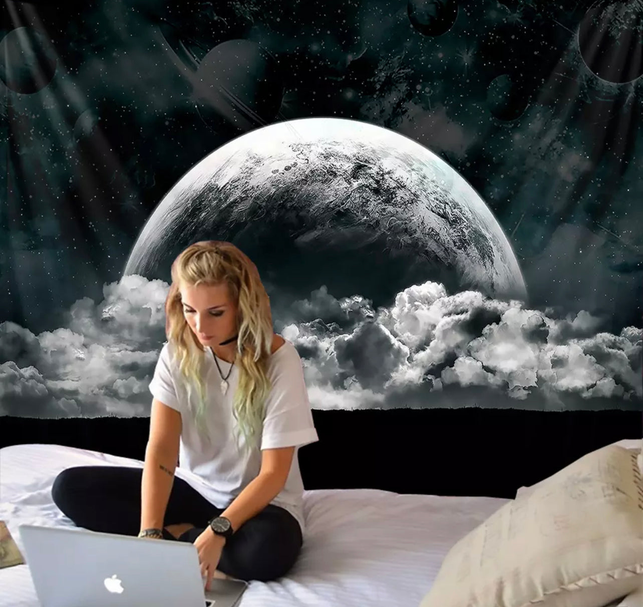 Aesthetic Full Moon Tapestry | Lunar Style