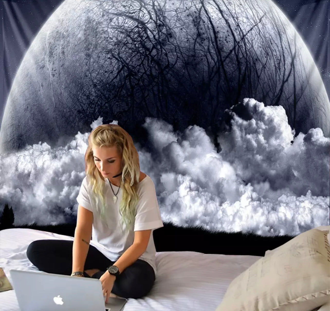 Aesthetic Full Moon Tapestry | Lunar Style