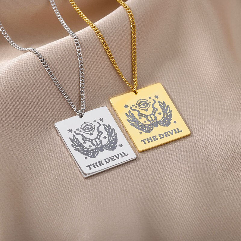 Vintage Tarot Card Pendant Necklace | Major Arcana Tarot Jewelry