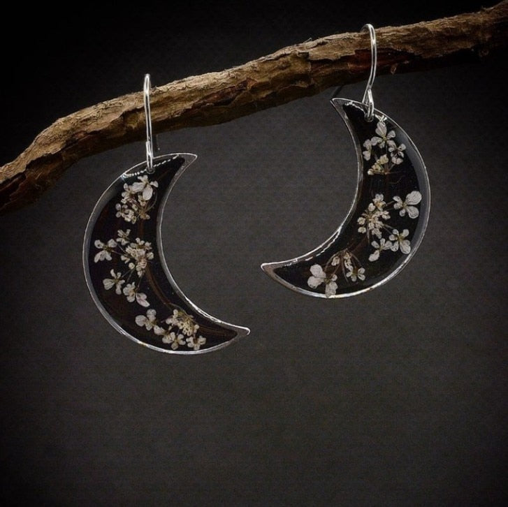 Moon Crescent Earrings with Pressed Flowers|Floral & Moon Jewelry