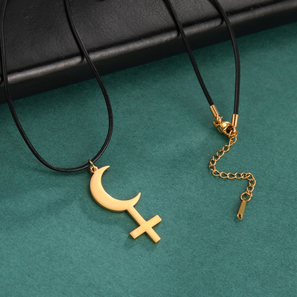 Astrology-Themed Moon Necklaces | Zodiac Jewelry