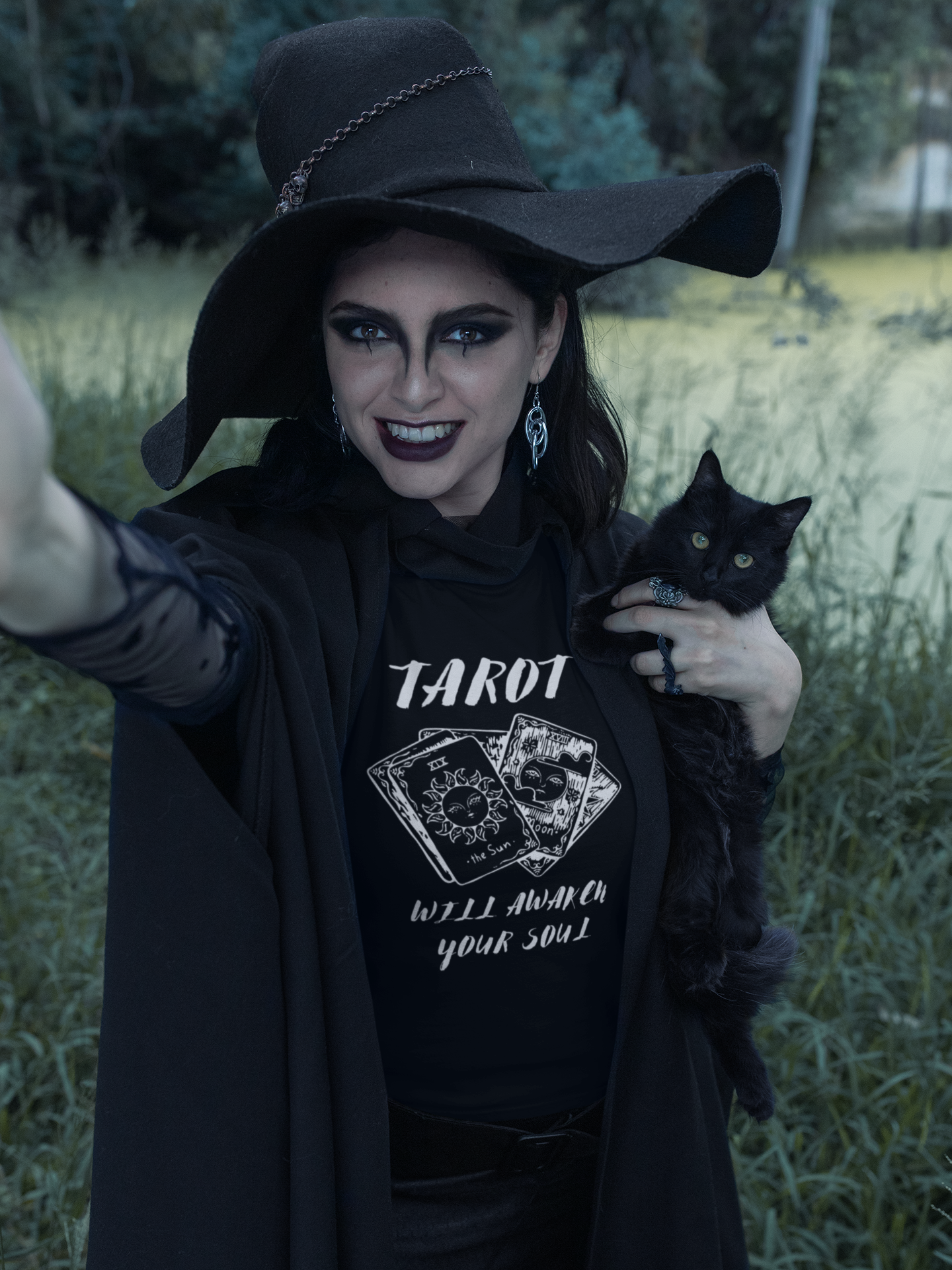 Witchy 'Tarot Will Awaken Your Soul' Casual T-Shirt